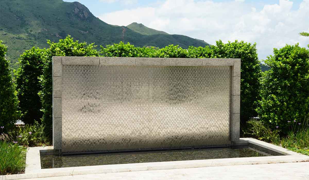 آبنمای دیواری سنگی