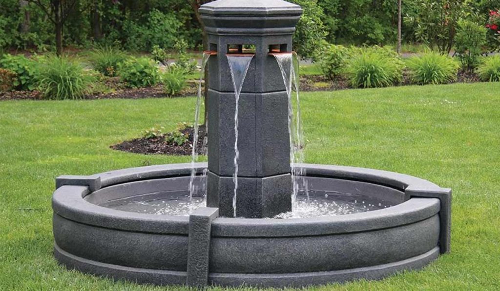 عمر مفید آبنماهای فایبرگلاس چقدر است؟